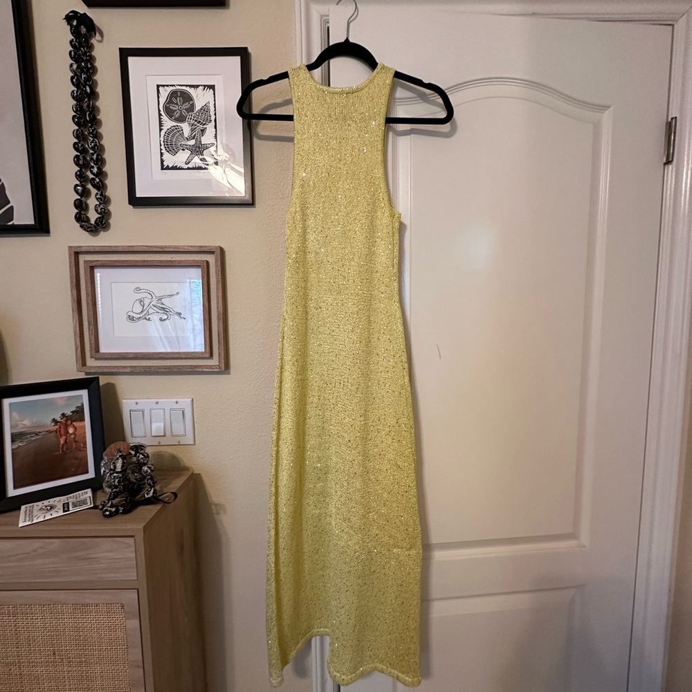Elegant Yellow Sleeveless Dress